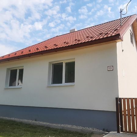 Babickin Dom Villa Medzilaborce Екстериор снимка